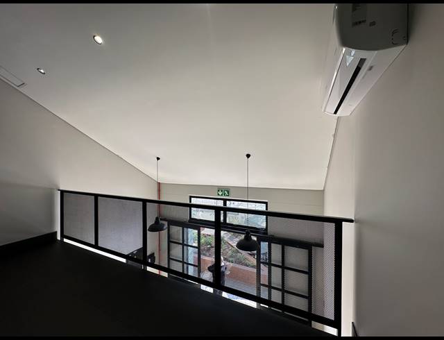 48M² OFFICE TO LET IN ROOIHUISKRAAL NORTH